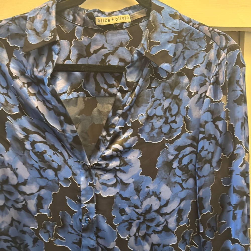 Alice + Olivia Blue and Black Floral Blouse